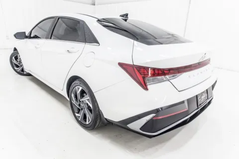 More photos of 2025 Hyundai Elantra Limited at Sign It Drive It, TX