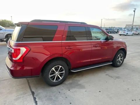 More photos of 2018 Ford Expedition XLT at Sign It Drive It, TX
