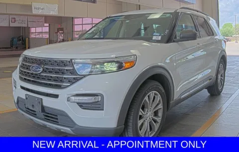 White 2021 Ford Explorer XLT for sale in Denton, TX