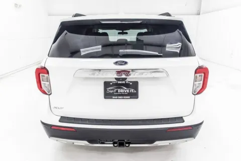 More photos of 2021 Ford Explorer XLT at Sign It Drive It, TX
