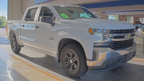 More photos of 2020 Chevrolet Silverado 1500 LT at Sign It Drive It, TX