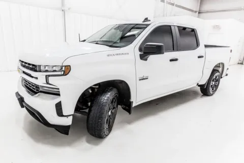 Another view of 2020 Chevrolet Silverado 1500 LT for sale in Denton, TX at Sign It Drive It