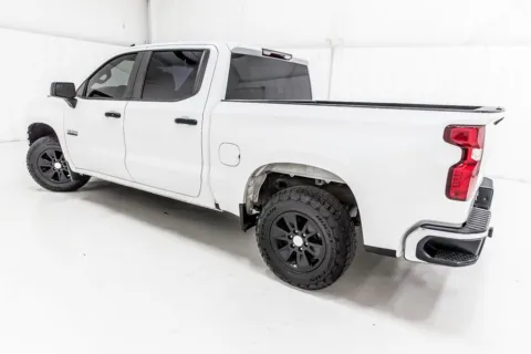 More photos of 2020 Chevrolet Silverado 1500 LT at Sign It Drive It, TX