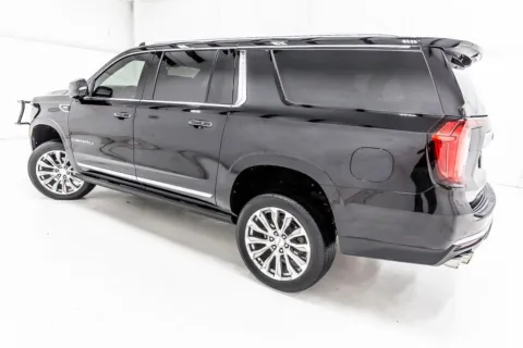 More photos of 2021 GMC Yukon XL Denali at Sign It Drive It, TX