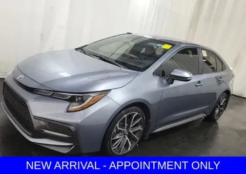 Gray 2021 Toyota Corolla SE for sale in Denton, TX