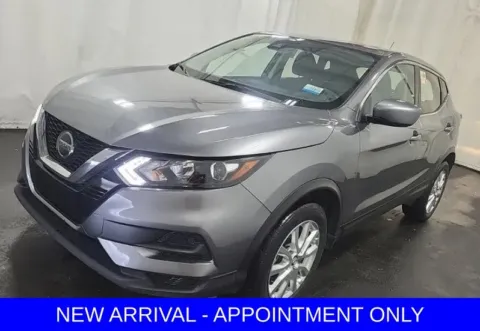 Gray 2021 Nissan Rogue Sport S for sale in Denton, TX