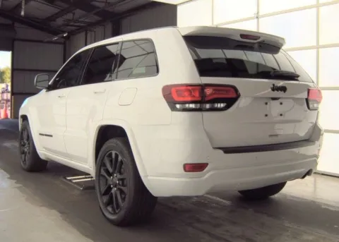 More photos of 2020 Jeep Grand Cherokee Altitude at Sign It Drive It, TX
