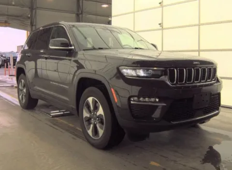 More photos of 2024 Jeep Grand Cherokee 4xe at Sign It Drive It, TX