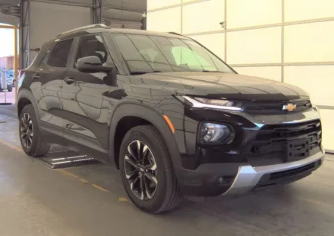 More photos of 2022 Chevrolet TrailBlazer LT at Sign It Drive It, TX