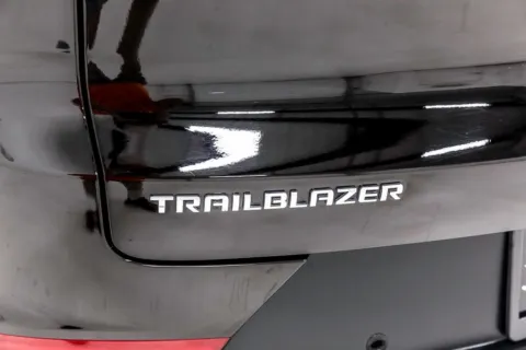 More photos of 2022 Chevrolet TrailBlazer LT at Sign It Drive It, TX