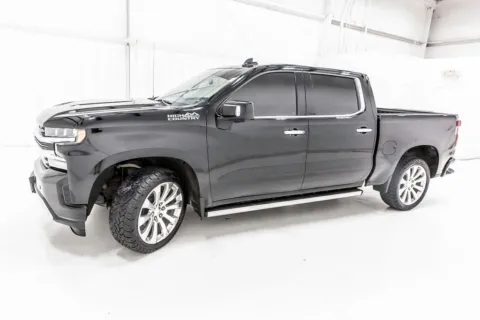 More photos of 2019 Chevrolet Silverado 1500 High Country at Sign It Drive It, TX