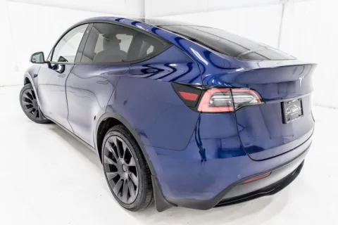 More photos of 2021 Tesla Model Y Long Range at Sign It Drive It, TX