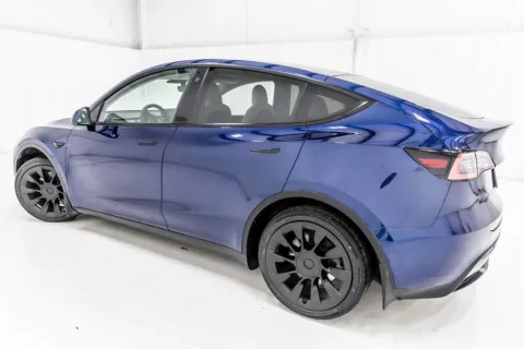 More photos of 2021 Tesla Model Y Long Range at Sign It Drive It, TX