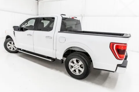 More photos of 2021 Ford F-150 XLT at Sign It Drive It, TX