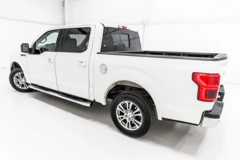 More photos of 2018 Ford F-150 Lariat at Sign It Drive It, TX