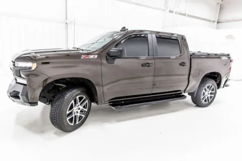 Another view of 2019 Chevrolet Silverado 1500 LT Trail Boss for sale in Denton, TX at Sign It Drive It