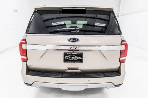 More photos of 2020 Ford Expedition XLT at Sign It Drive It, TX