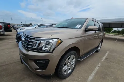 Gold 2020 Ford Expedition XLT for sale in Denton, TX