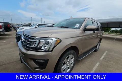 Gold 2020 Ford Expedition XLT for sale in Denton, TX