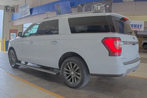 More photos of 2021 Ford Expedition Max Limited at Sign It Drive It, TX