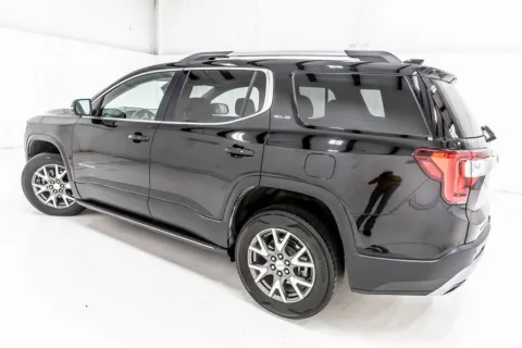 More photos of 2023 GMC Acadia SLE at Sign It Drive It, TX