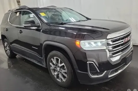 More photos of 2023 GMC Acadia SLE at Sign It Drive It, TX