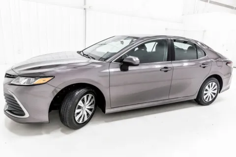 Another view of 2022 Toyota Camry Hybrid LE for sale in Denton, TX at Sign It Drive It