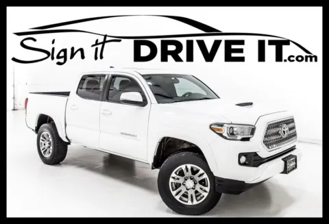 White 2017 Toyota Tacoma TRD Sport for sale in Denton, TX