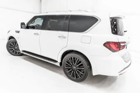 More photos of 2019 INFINITI QX80 Limited at Sign It Drive It, TX
