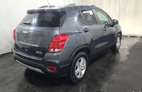 More photos of 2022 Chevrolet Trax LT at Sign It Drive It, TX