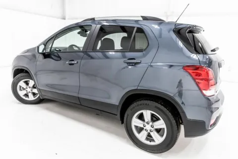 More photos of 2022 Chevrolet Trax LT at Sign It Drive It, TX