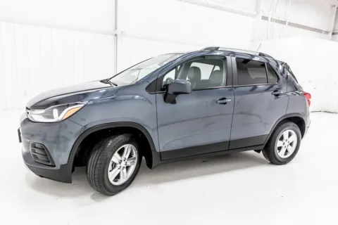 More photos of 2022 Chevrolet Trax LT at Sign It Drive It, TX