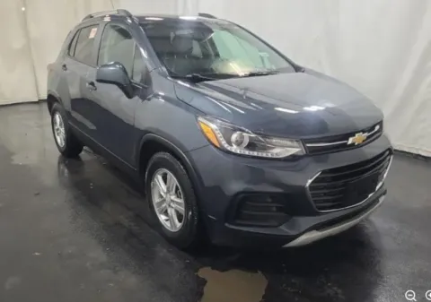 More photos of 2022 Chevrolet Trax LT at Sign It Drive It, TX