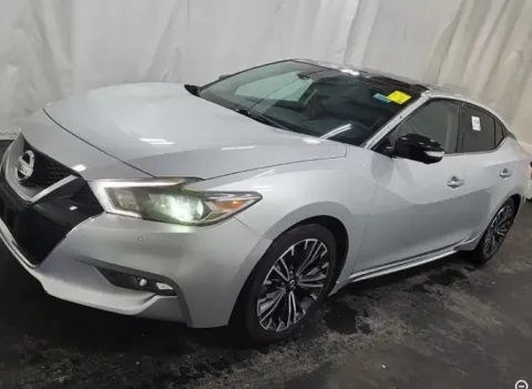 Silver 2017 Nissan Maxima Platinum for sale in Denton, TX