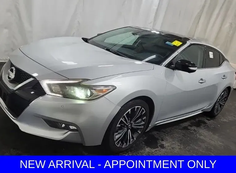 Silver 2017 Nissan Maxima Platinum for sale in Denton, TX