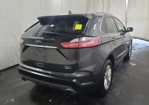 More photos of 2020 Ford Edge SEL at Sign It Drive It, TX