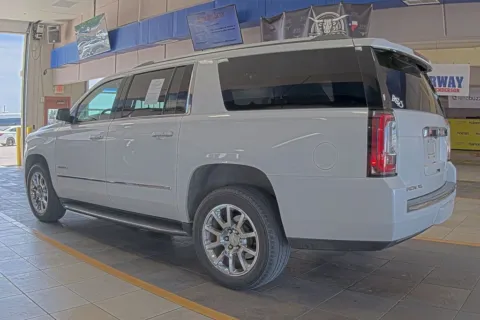 More photos of 2017 GMC Yukon XL Denali at Sign It Drive It, TX