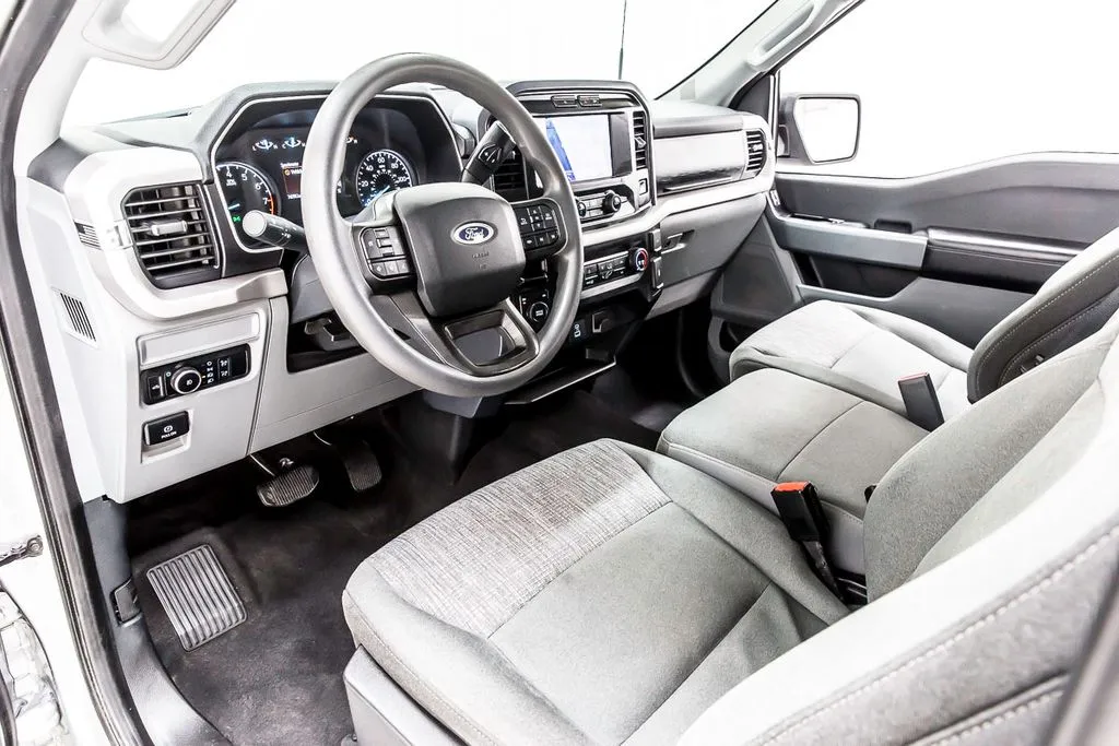 2023 Ford F-150 XLT - Photo 27