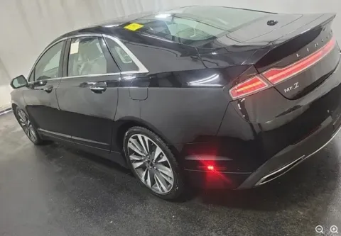 Another view of 2019 Lincoln MKZ Reserve for sale in Denton, TX at Sign It Drive It