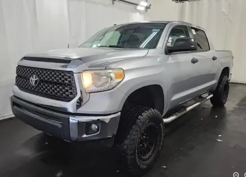 Silver 2015 Toyota Tundra SR5 for sale in Denton, TX