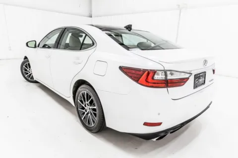 More photos of 2017 Lexus ES 350 at Sign It Drive It, TX