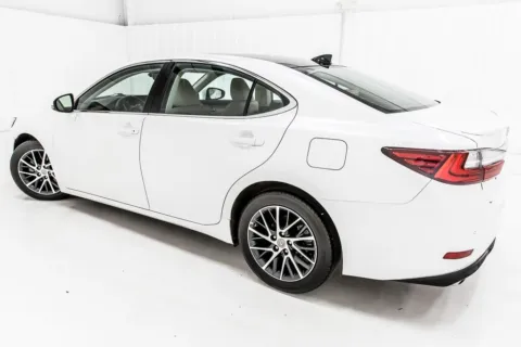 More photos of 2017 Lexus ES 350 at Sign It Drive It, TX
