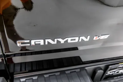More photos of 2020 GMC Canyon SLE1 at Sign It Drive It, TX