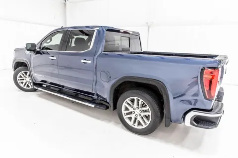 More photos of 2020 GMC Sierra 1500 SLT at Sign It Drive It, TX