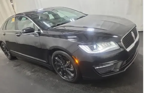More photos of 2020 Lincoln MKZ Reserve at Sign It Drive It, TX