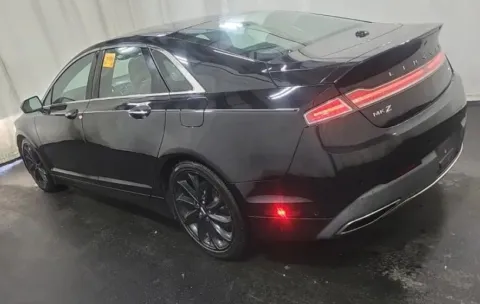 Another view of 2020 Lincoln MKZ Reserve for sale in Denton, TX at Sign It Drive It