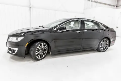 More photos of 2019 Lincoln MKZ Reserve at Sign It Drive It, TX