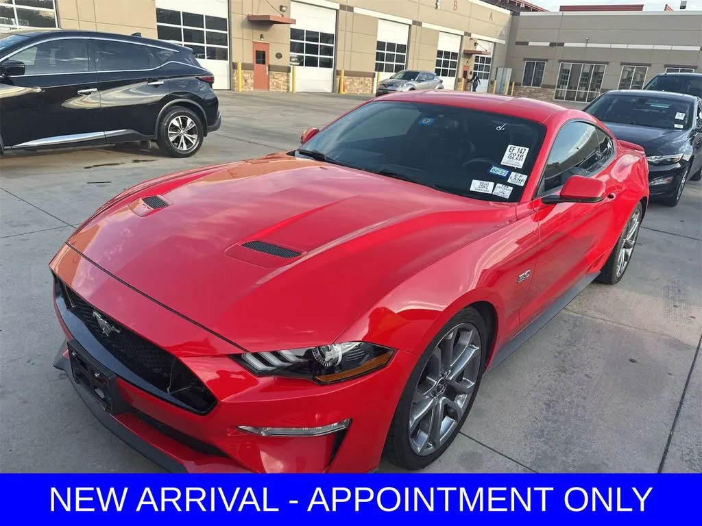 2018 Ford Mustang GT Coupe Premium's photo