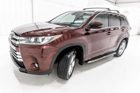 Another view of 2017 Toyota Highlander Limited for sale in Denton, TX at Sign It Drive It