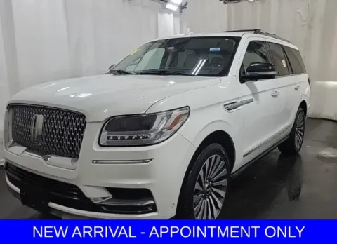 White 2021 Lincoln Navigator Reserve for sale in Denton, TX